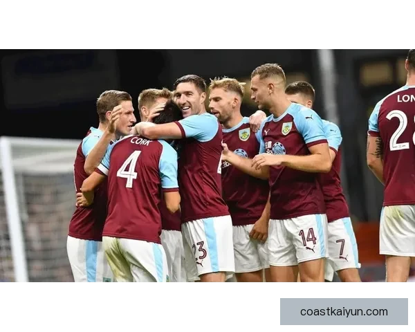 英超埃弗顿防守状态回暖，近期表现稳健提升